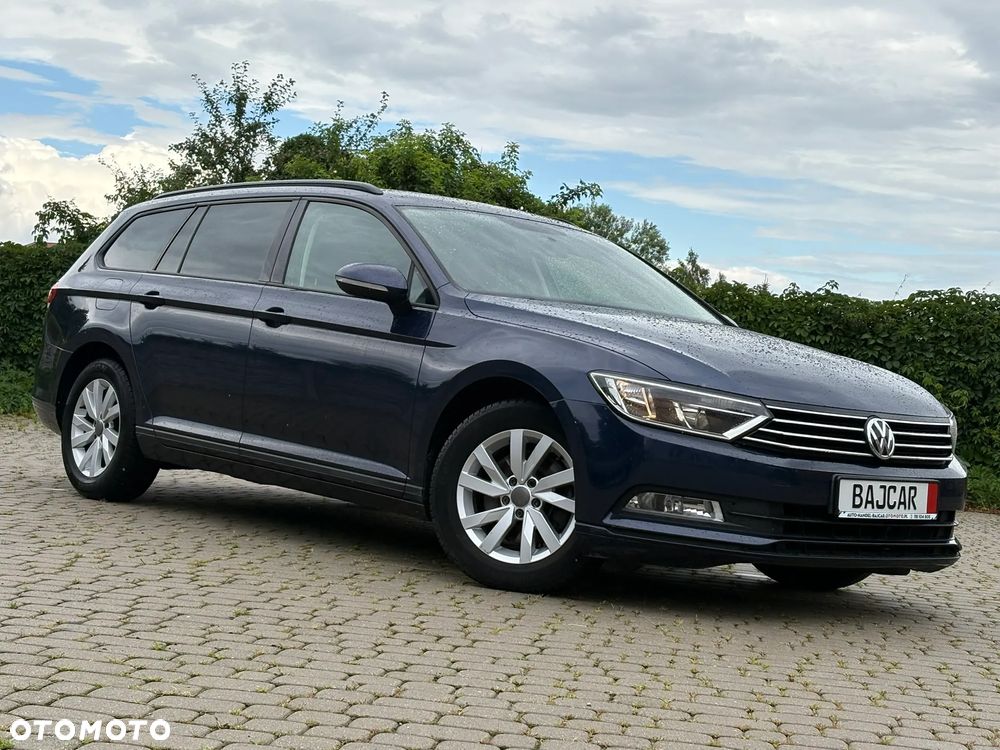 Volkswagen Passat Variant 1.6 TDI SCR BlueMotion Trendline - 2