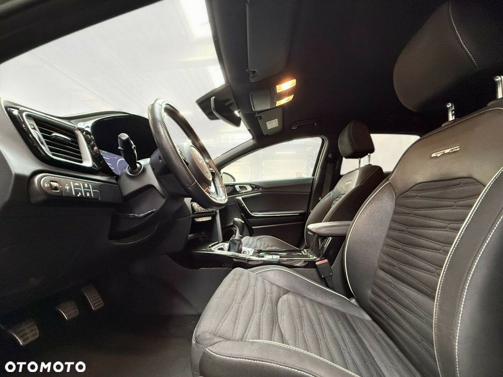 Kia ProCeed 1.5 T-GDI GT Line - 19