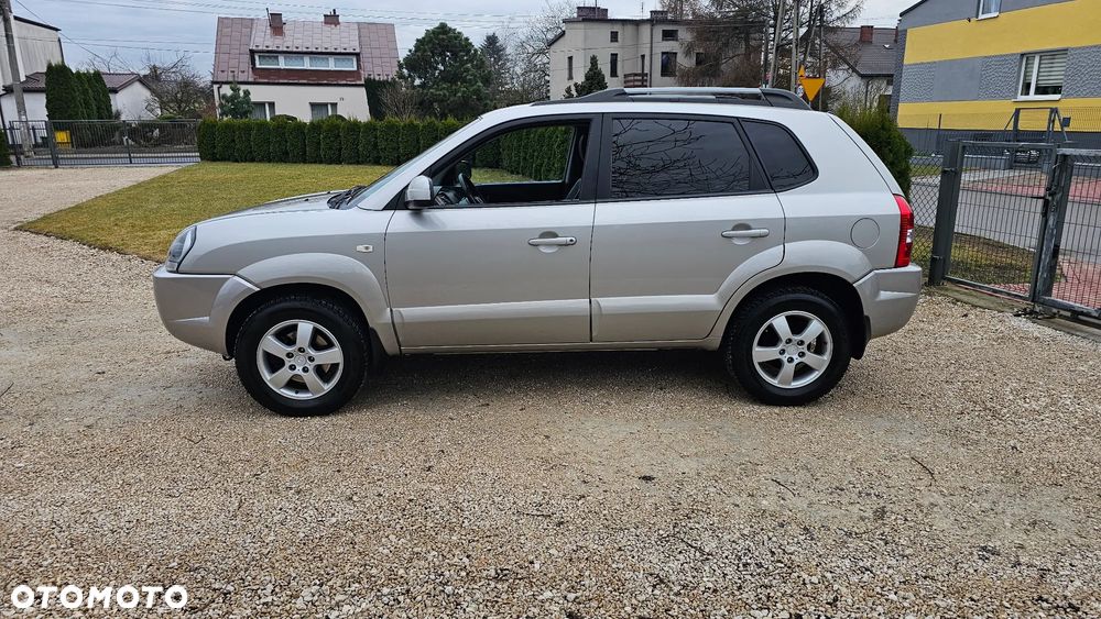 Hyundai Tucson 2.0 2WD GLS Style - 18