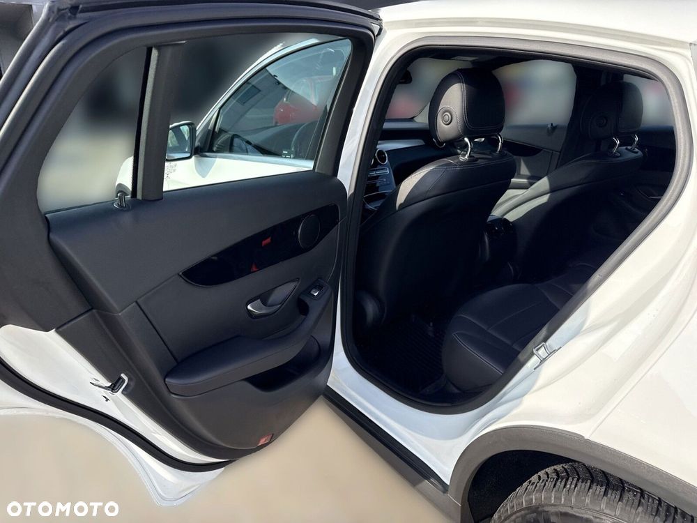 Mercedes-Benz GLC 220 d 4-Matic - 16