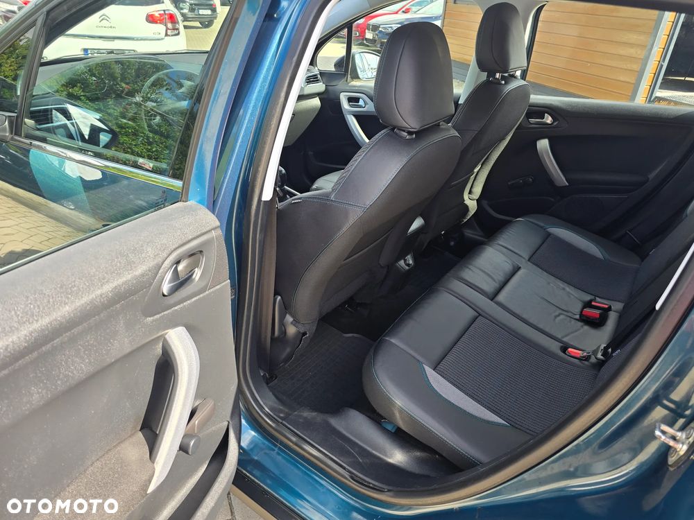 Peugeot 2008 - 9
