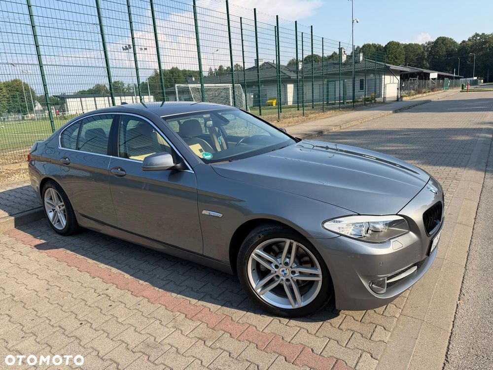 BMW Seria 5 523i - 3