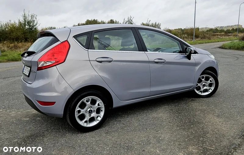 Ford Fiesta 1.4 Titanium - 11