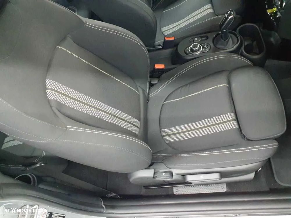 MINI 3 Portas Cooper SE Essential - 7