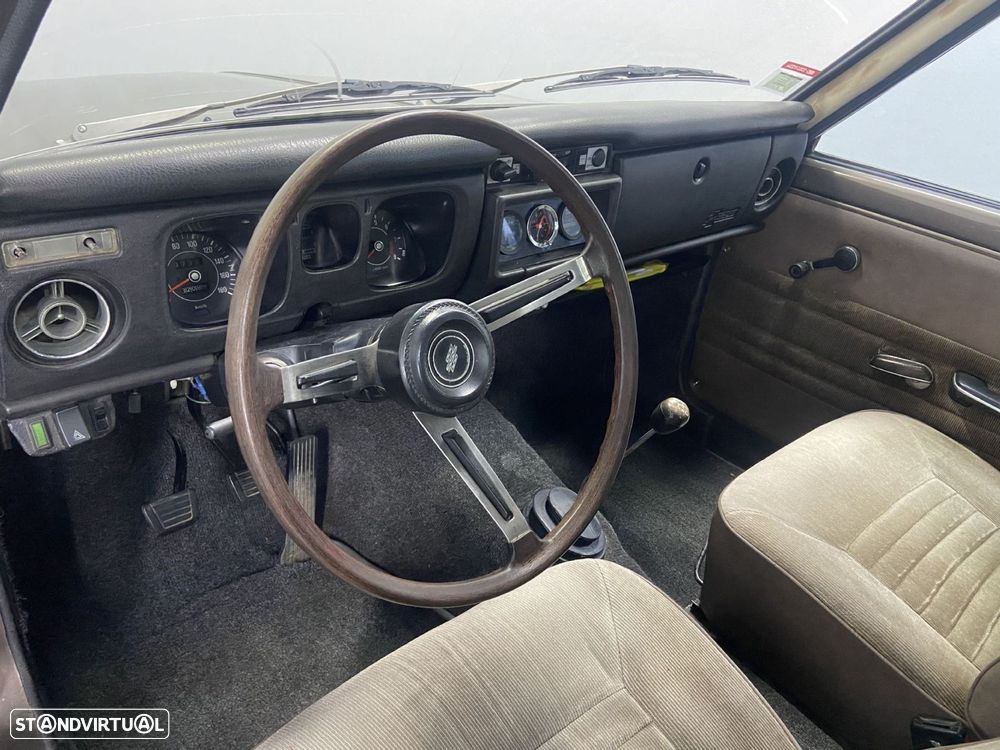 Datsun 1600 - 6