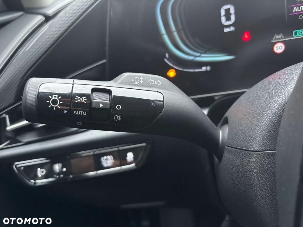 Kia Niro 1.6 GDI Hybrid M - 24