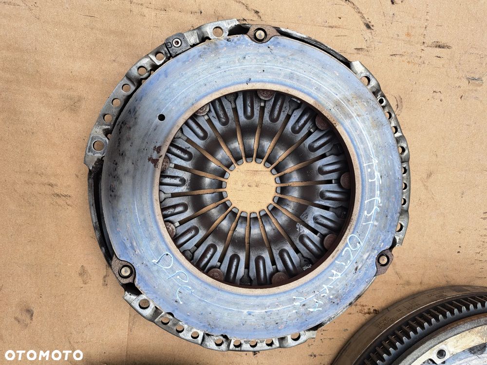 Skoda Karoq Octavia III sprzęgło koło dwumasowe docisk 5E0105266B 1.5 tsi Audi A3 8V Volkswagen Golf VII Passat b8 DPC leon III lift - 3