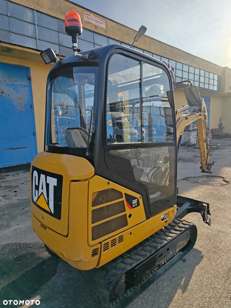 Caterpillar 301.7D - 6
