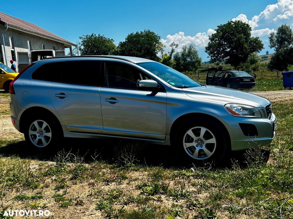Volvo XC 60 2.4D AWD Aut. - 8