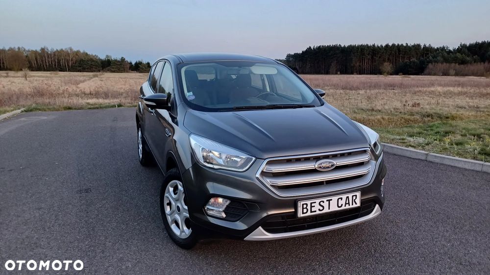Ford Kuga 1.5 EcoBoost 2x4 Trend - 2