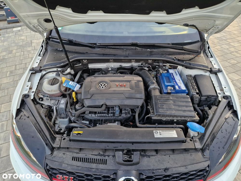 Volkswagen Golf GTI Performance BlueMotion Technology DSG - 8