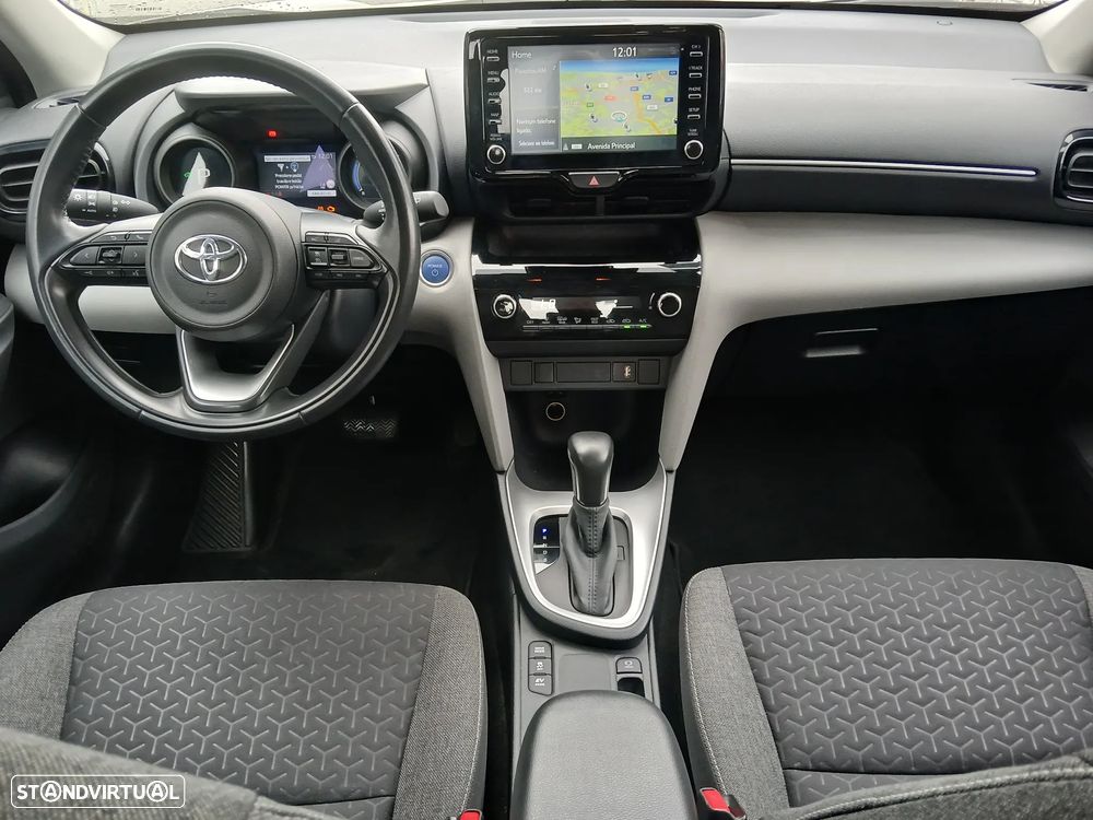 Toyota Yaris Cross 1.5 HDF Comfort Plus - 17