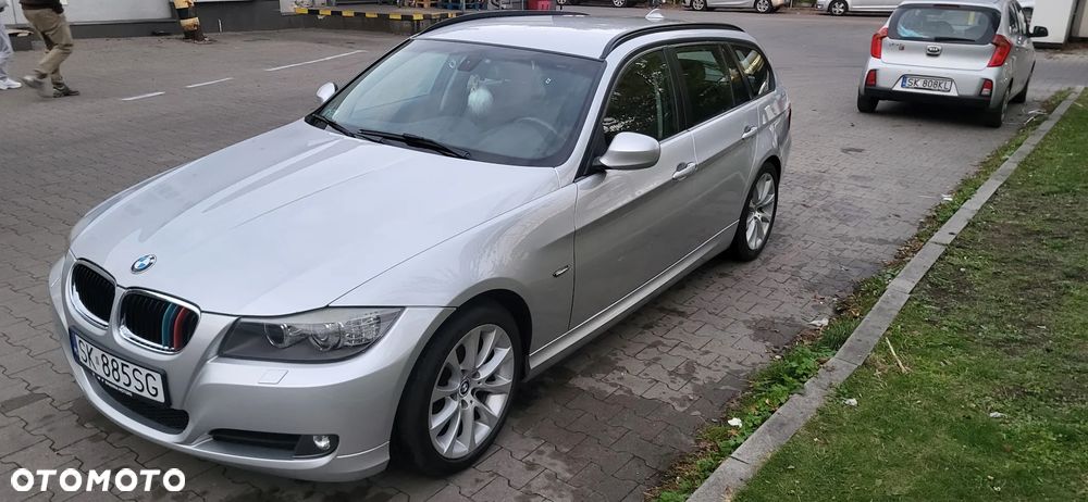 BMW Seria 3 318i - 3