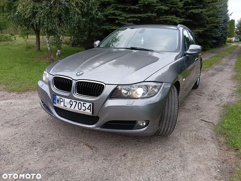 BMW Seria 3 318d DPF Touring - 3