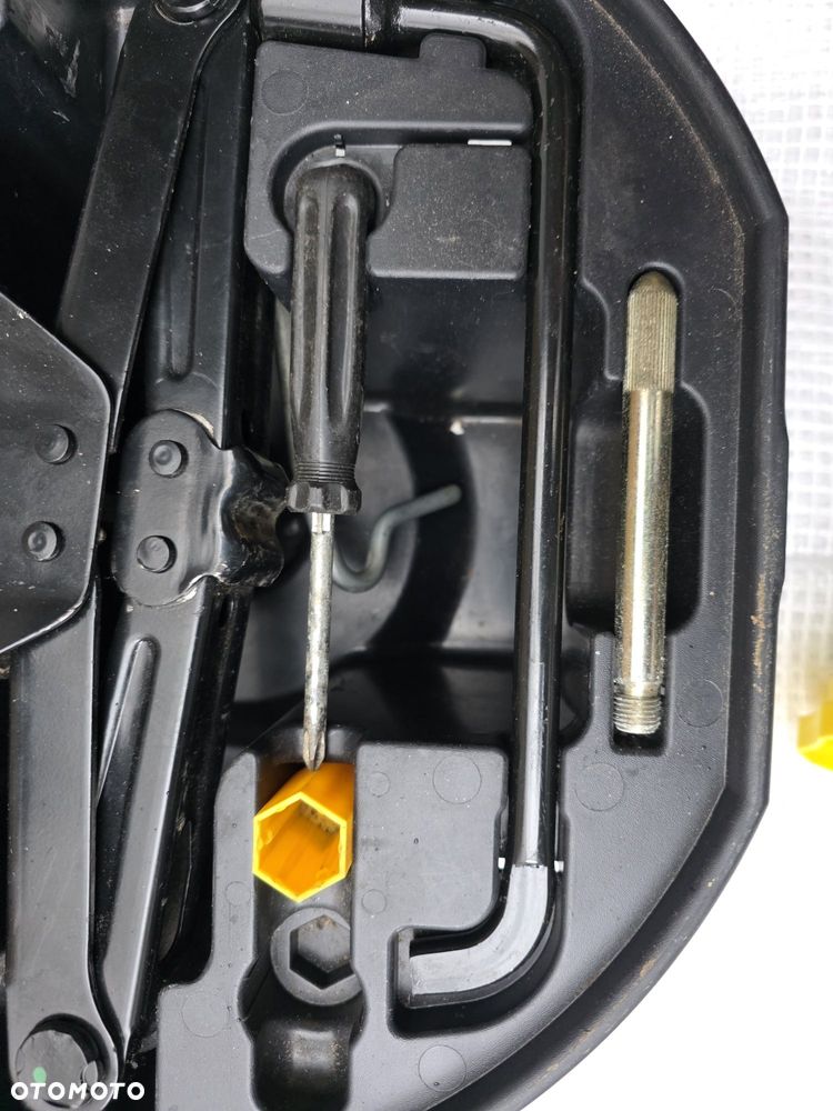 Zestaw kluczy lewarek ucho śrubokręt Citroen  C3 C4 Peugeot 307 208 - 3