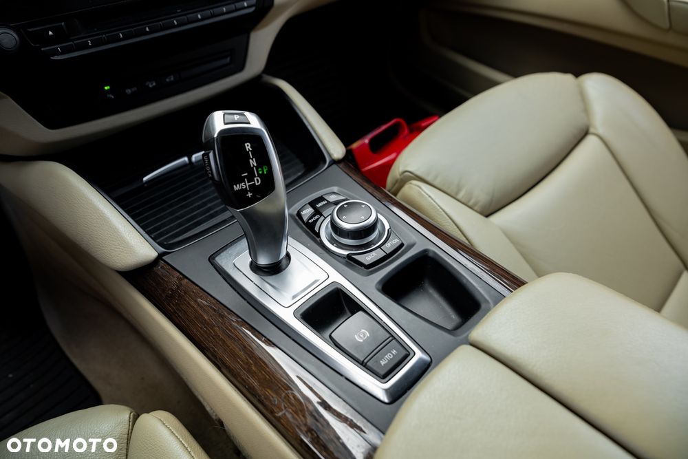BMW X6 xDrive35i - 38