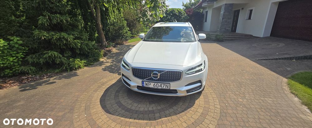 Volvo V90 Cross Country - 2