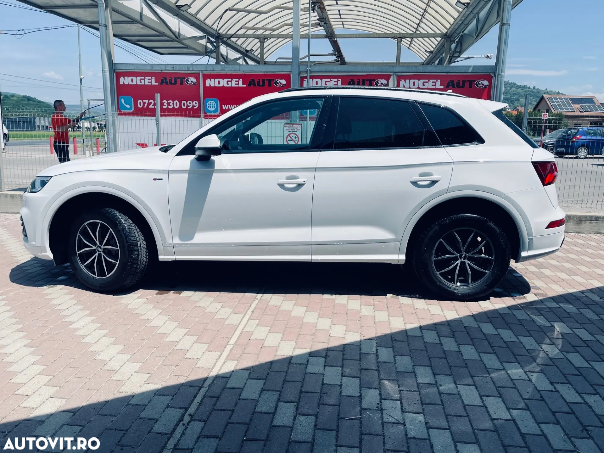Audi Q5 40 TDI quattro S tronic sport - 3