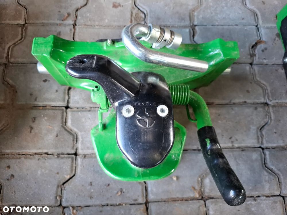 ZACZEP SAUERMANN AUTOMATYCZNY 33CM NOWY SWORZEŃ 25mm CASE FENDT DEUTZ VALTRA JOHN DEERE NEW HOLLAND - 6