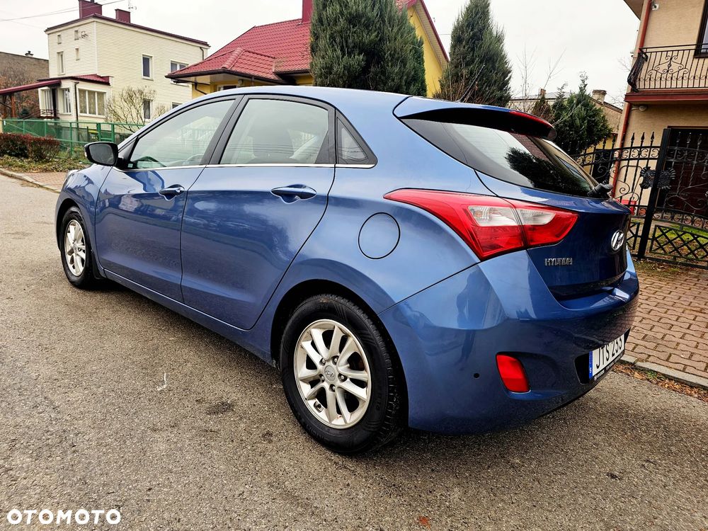 Hyundai i30 1.6 CRDi Premium - 11