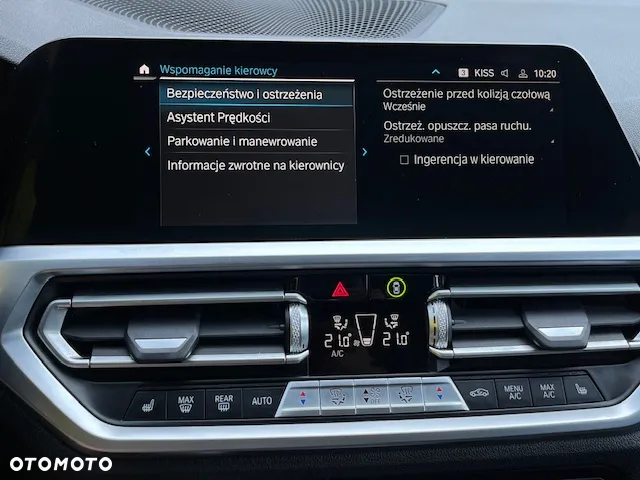 BMW Seria 3 330e xDrive M Sport sport - 33