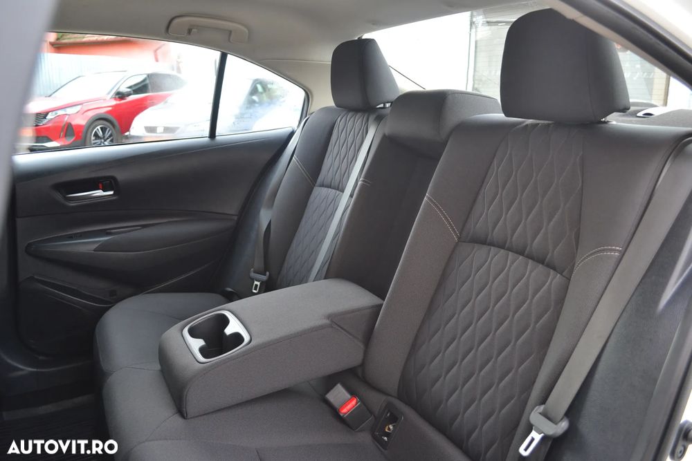 Toyota Corolla 1.8 HSD Dynamic - 14