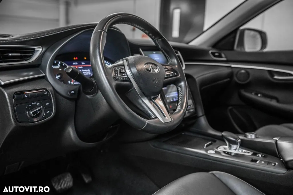 Infiniti QX50 - 11