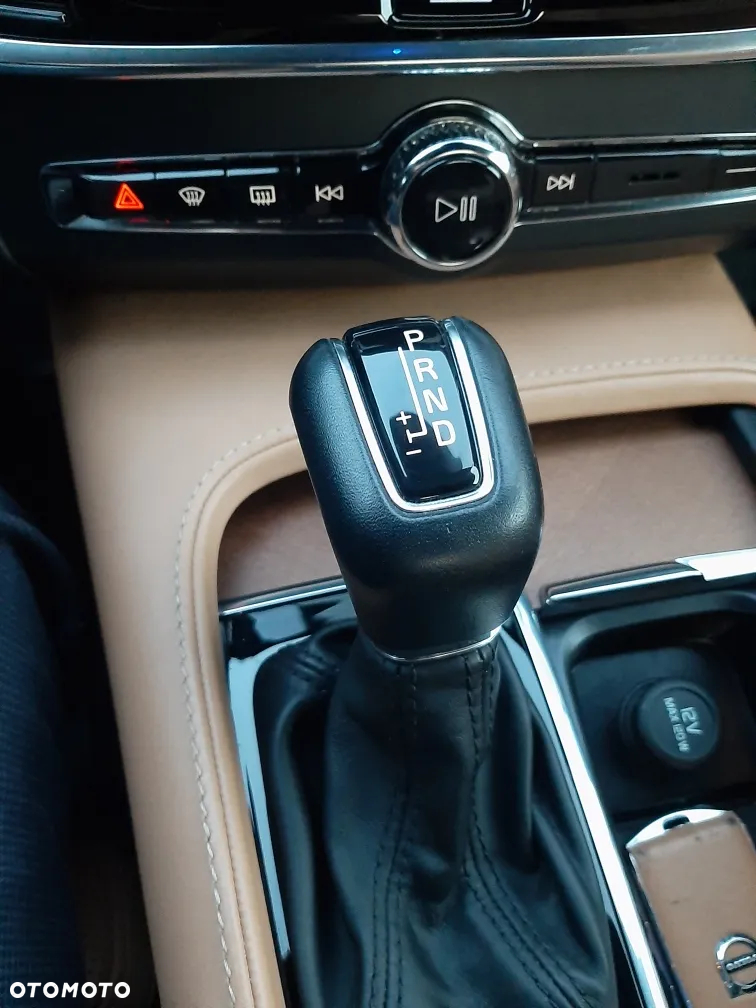 Volvo S90 D4 Inscription - 26