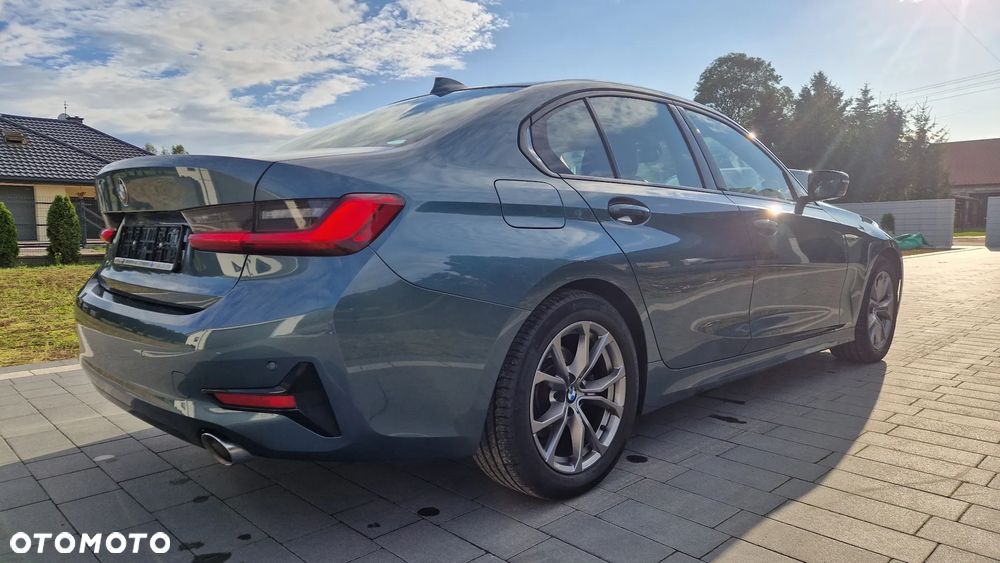 BMW Seria 3 320i GPF Sport - 3