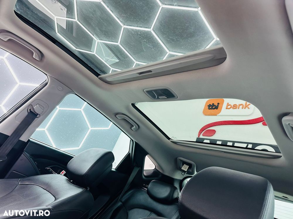 Hyundai ix35 1.7 CRDI 2WD Fifa World Cup Edition - 22