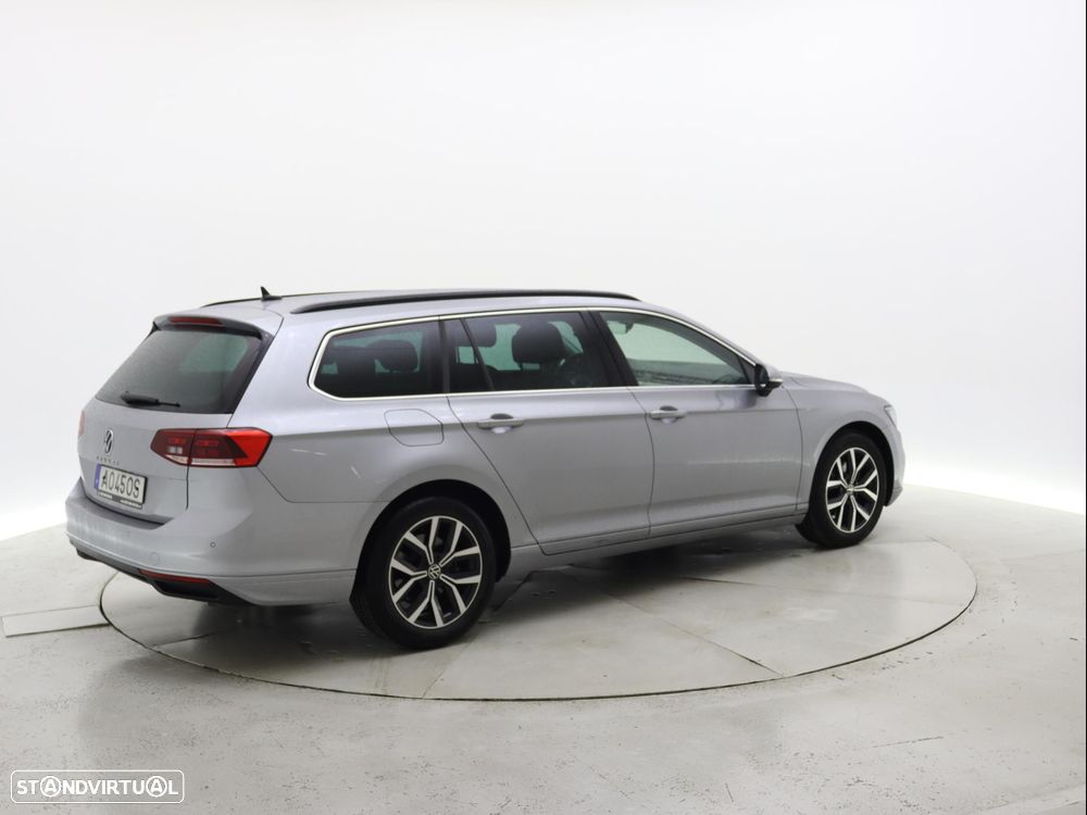VW Passat Variant 2.0 TDI Business DSG - 7