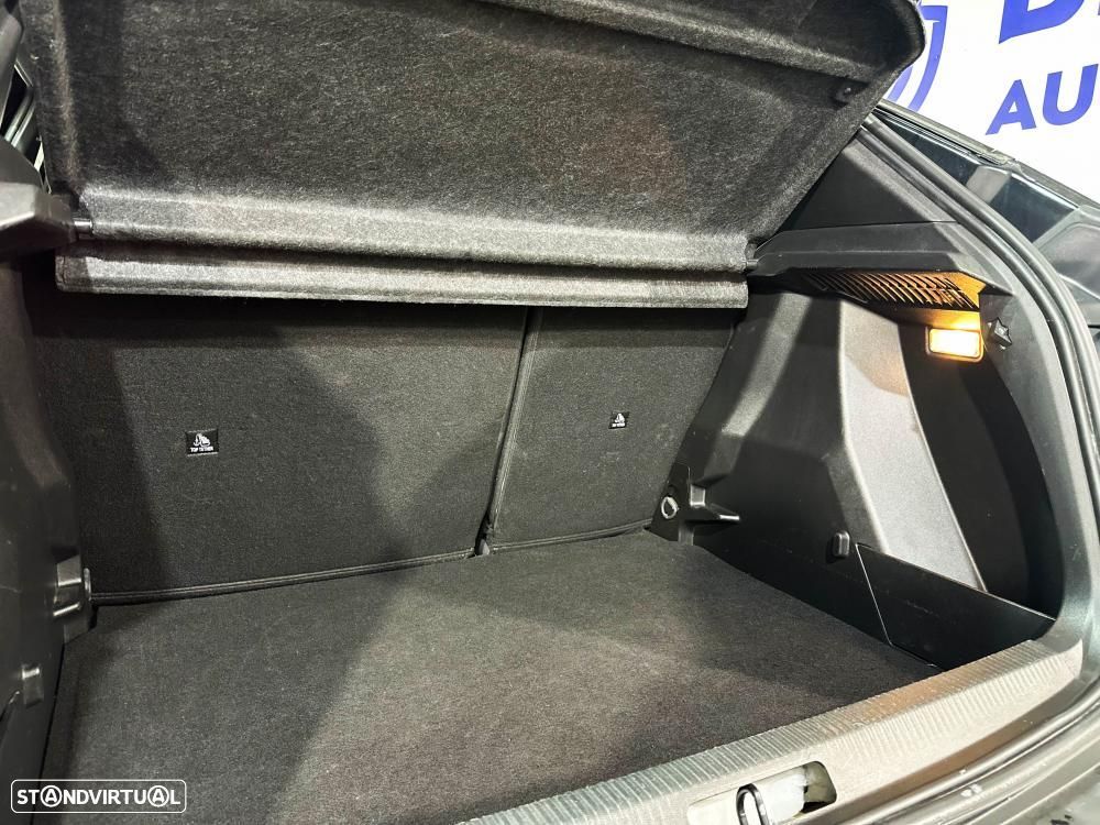 Peugeot 2008 1.2 PureTech Allure Pack - 54