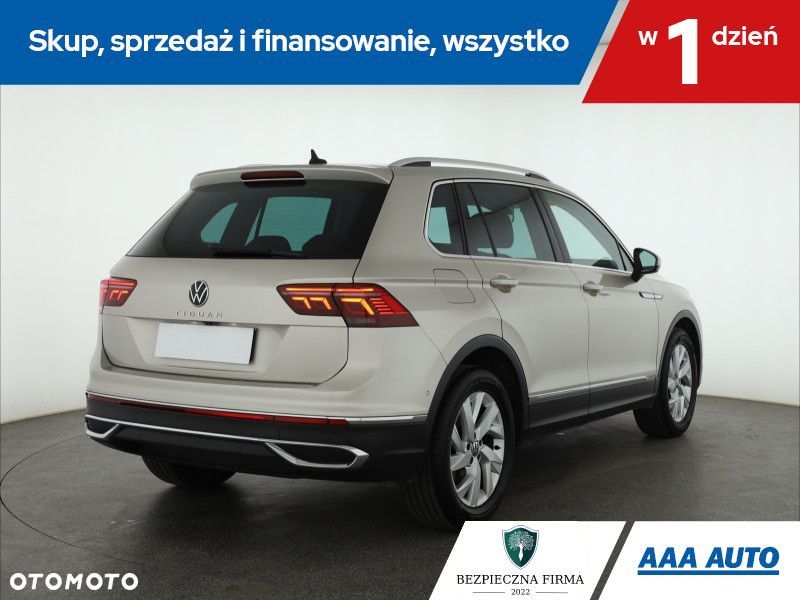 Volkswagen Tiguan - 7