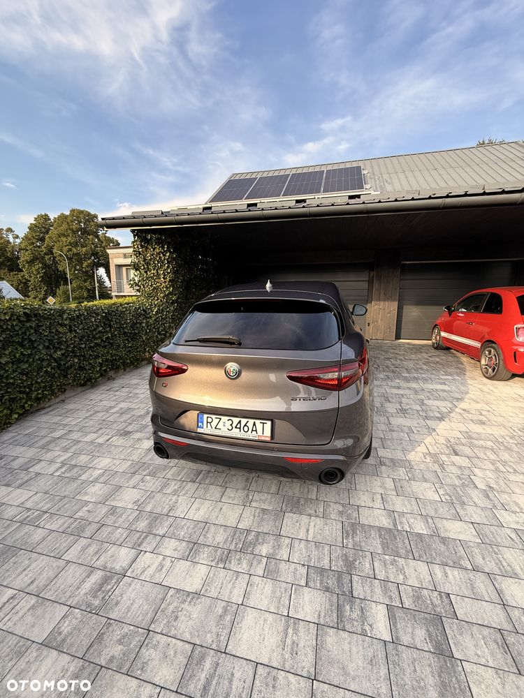 Alfa Romeo Stelvio 2.0 Turbo Veloce Q4 - 8