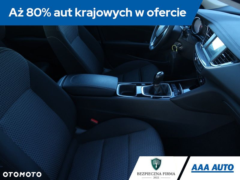 Opel Insignia - 10