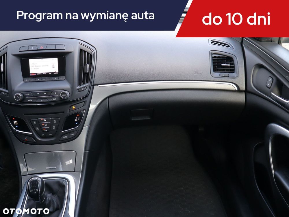 Opel Insignia - 10