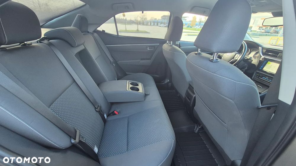 Toyota Corolla 1.6 Comfort - 10