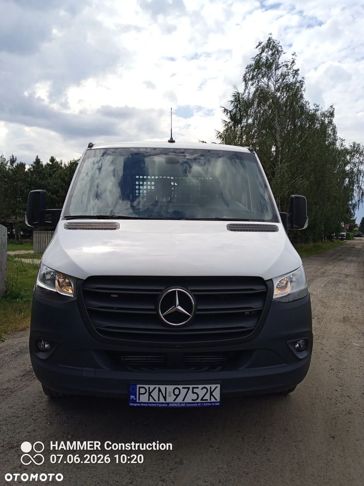 Mercedes-Benz Sprinter - 2