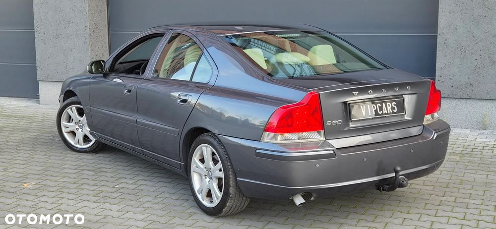 Volvo S60 2.4 Premium - 18