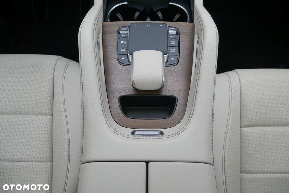 Mercedes-Benz GLE - 11