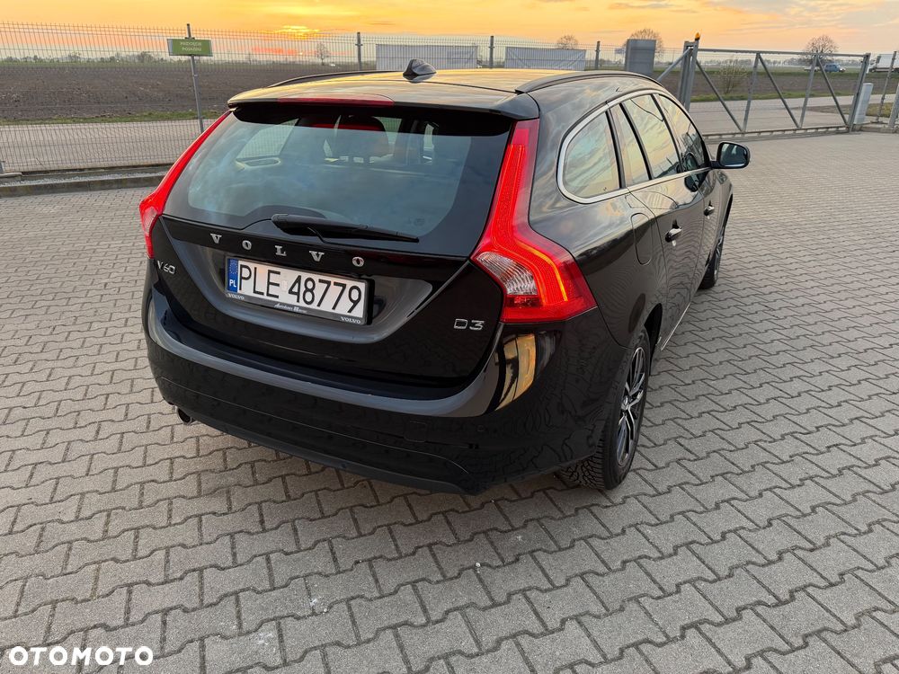 Volvo V60 D3 Geartronic Summum - 30