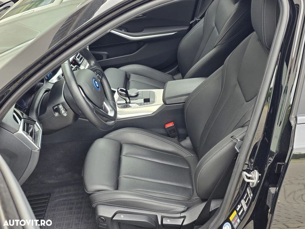 BMW Seria 3 330e xDrive AT PHEV - 11