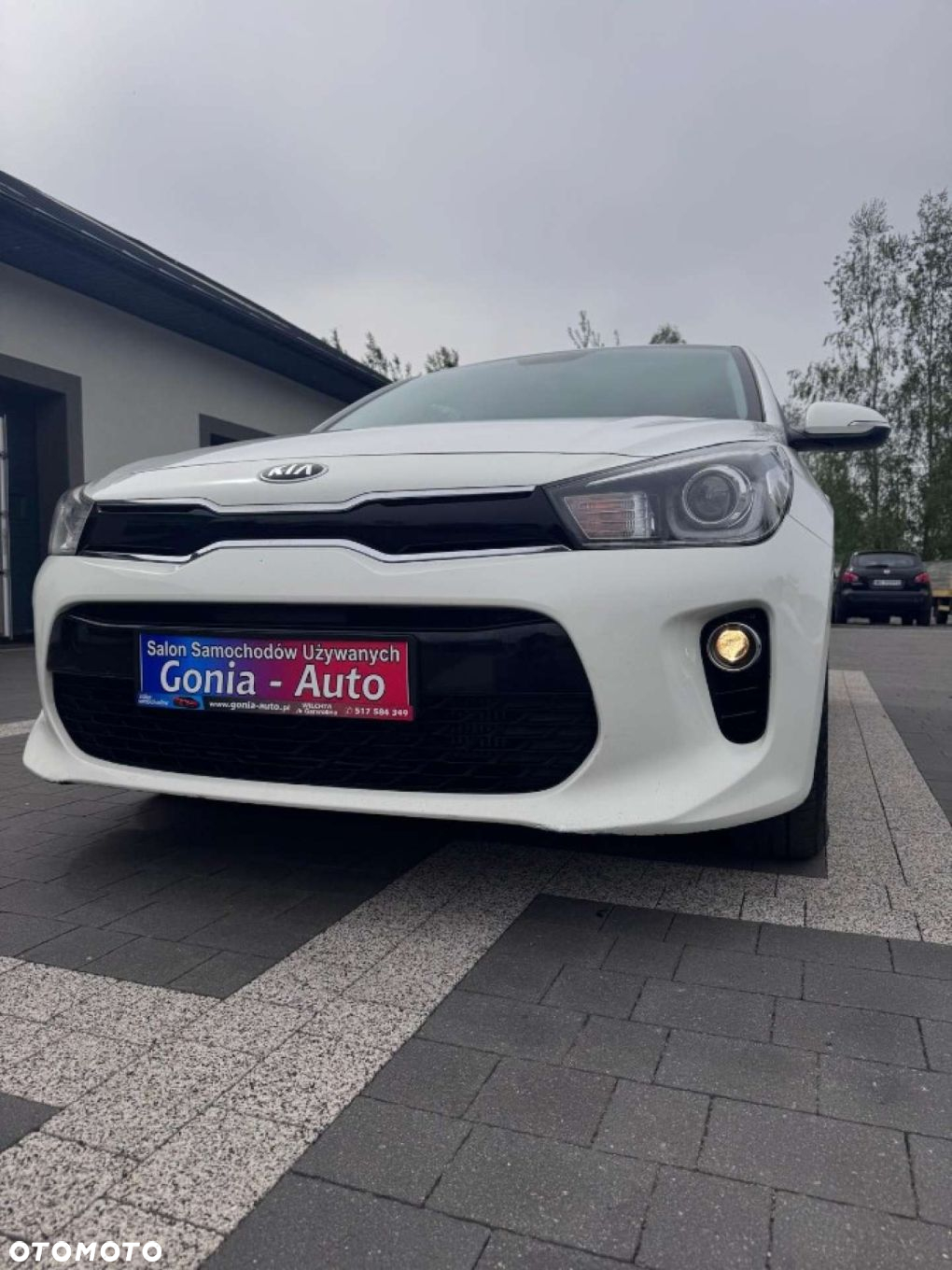 Kia Rio - 11