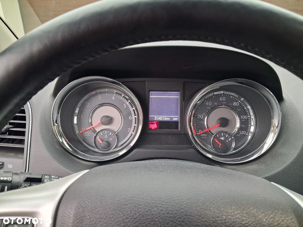 Chrysler Town & Country 3.6 Limited - 14