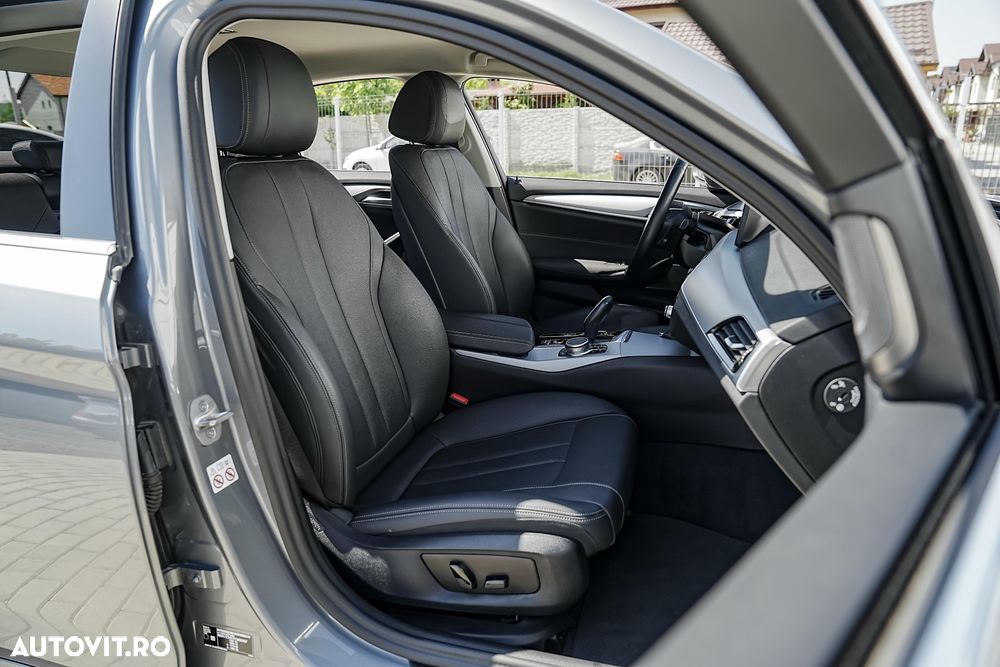 BMW Seria 5 530e xDrive AT PHEV - 14