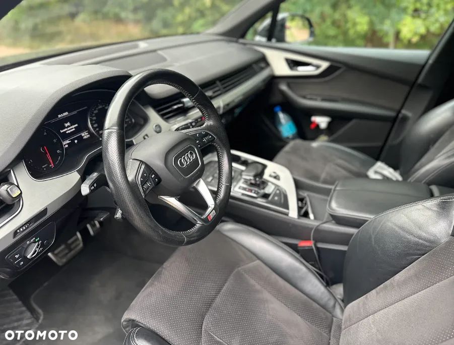 Audi Q7 - 12