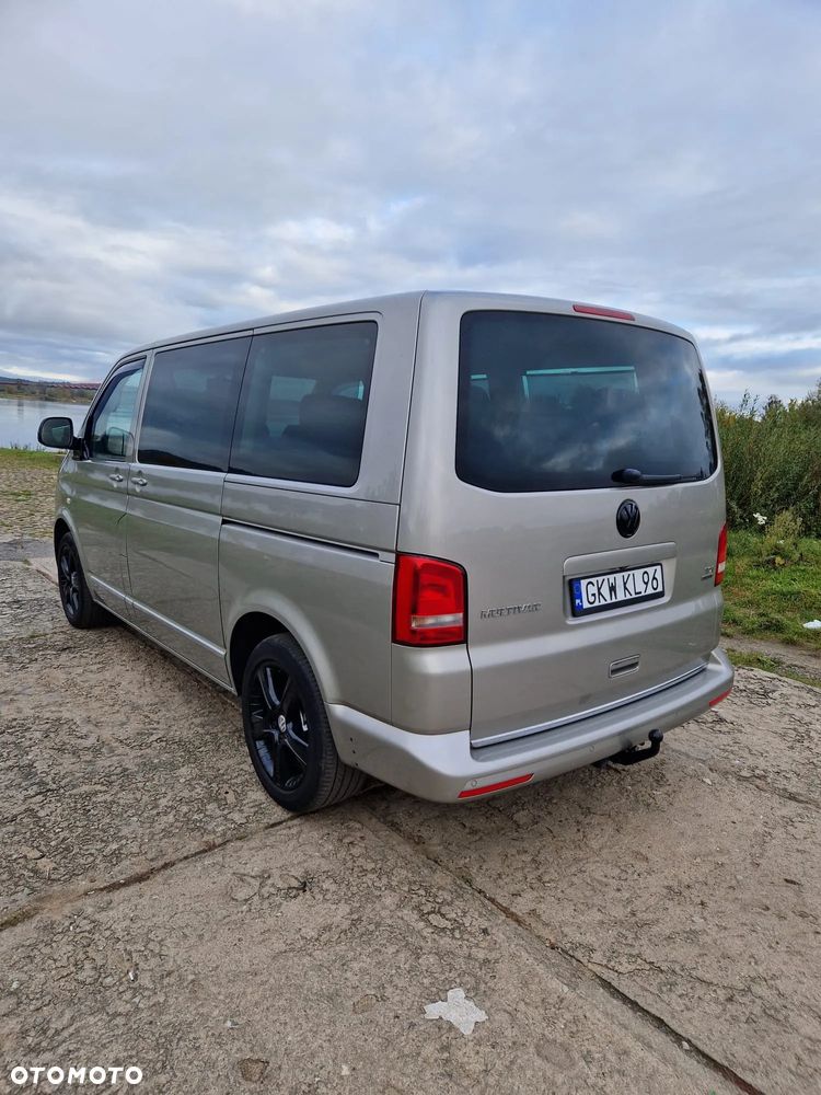 Volkswagen Multivan - 8