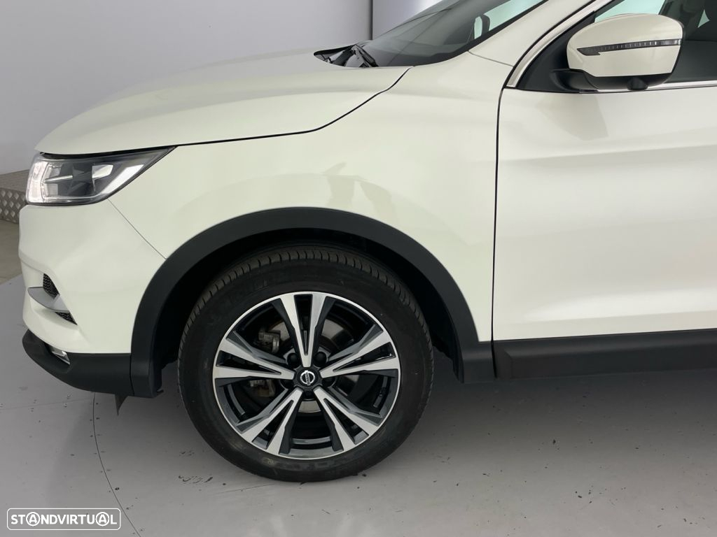 Nissan Qashqai 1.3 DIG-T N-Connecta - 20