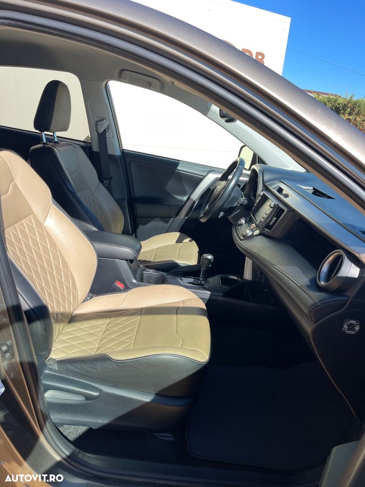 Toyota RAV4 2.5 VVT-i 4x2 Executive - 23