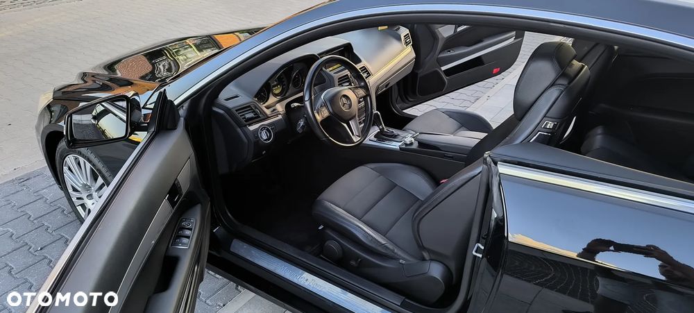 Mercedes-Benz Klasa E 350 CDI DPF BlueEFFICIENCY 7G-TRONIC Elegance - 18